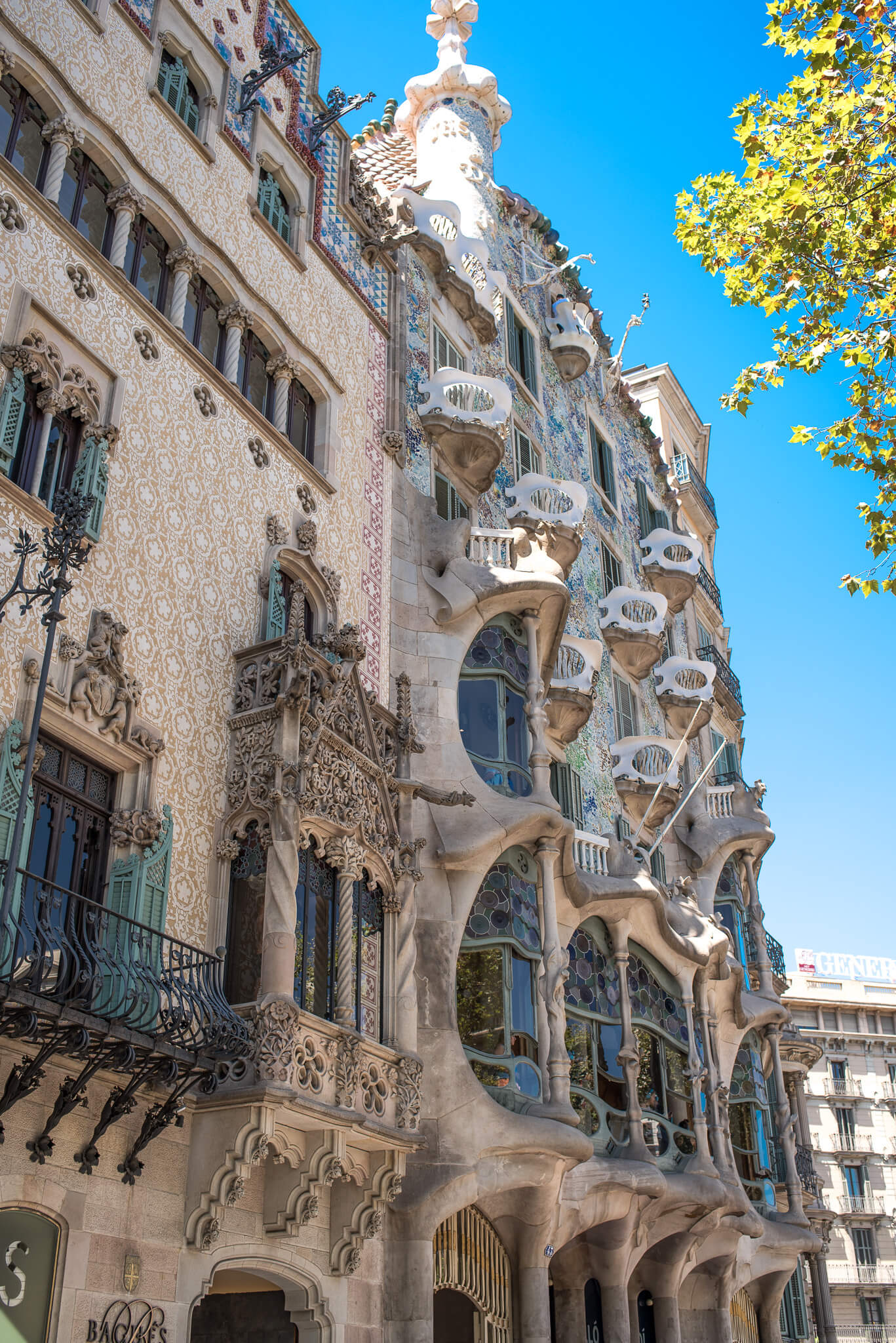 Barcelona Casa Batlló Photography Annika Lagerqvist www.annikasomething.com